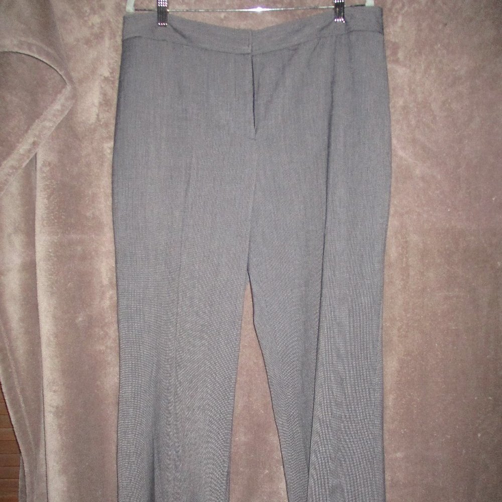 Black and white Flare leg Dress Pants by Rafaella size 16